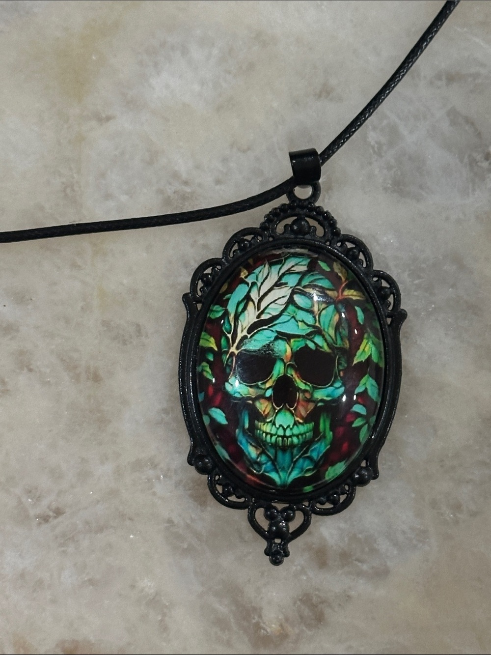 Green Skull Leaf Pendant Necklace